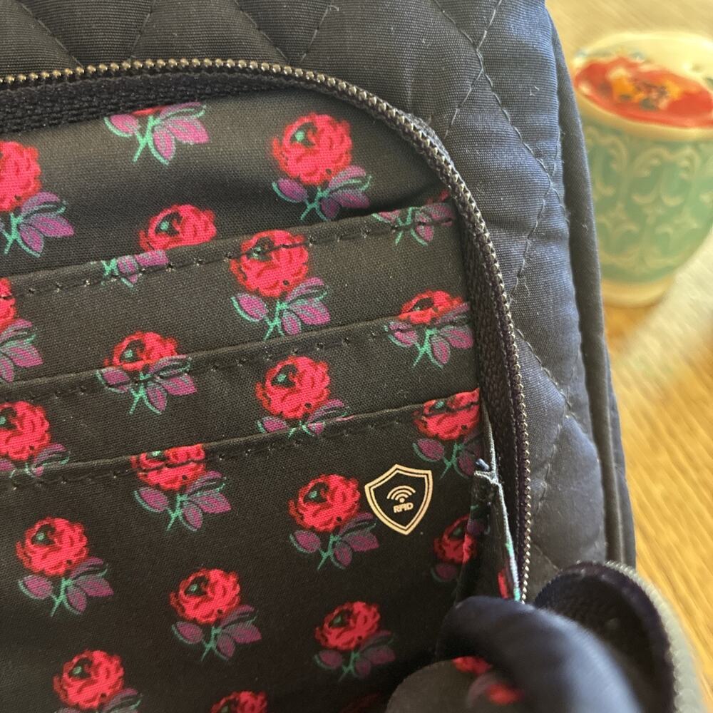 Vera Bradley Crossbody Bag Purse Handbag Tote Small RFID NAVY BLUE - Picture 8 of 9